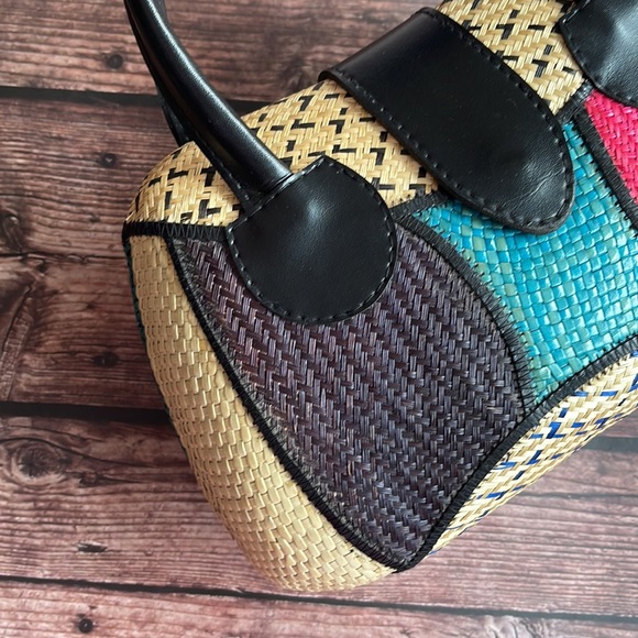 VINTAGE | Straw woven colour block structured handbag - Picture 6 of 9